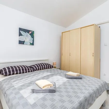 Magdalena Apartment Pula