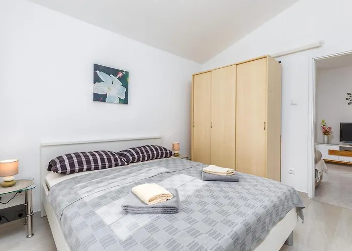 Magdalena Apartment Pula
