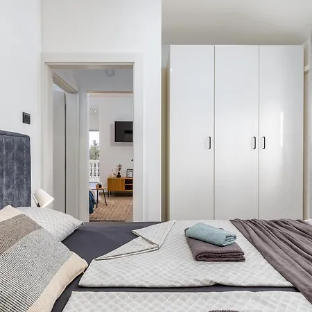 Magdalena * פולה